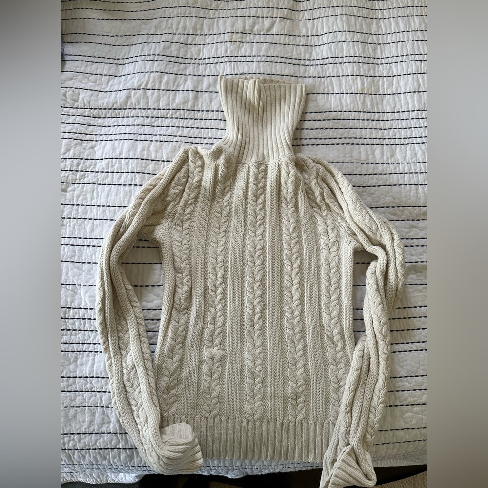 Vintage cream turtleneck